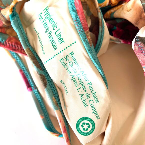 L'AGENCE NWT Amie Roses Underwire One Piece Swimsuit in Multi Size S - Picture 10 of 13